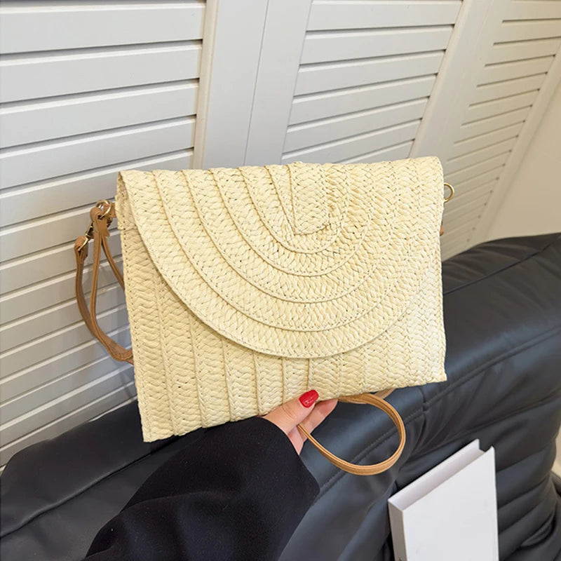 Summer Beach Straw Clutch Bag Cute Crossbody Bag for Women Travel Shoulder Bags Purse Ladies Casual Wicker Handbags