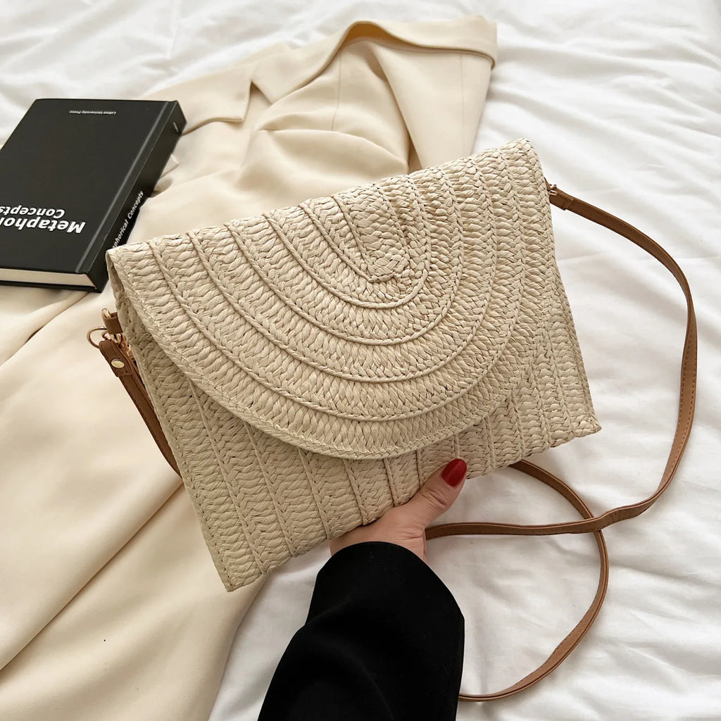 Summer Beach Straw Clutch Bag Cute Crossbody Bag for Women Travel Shoulder Bags Purse Ladies Casual Wicker Handbags