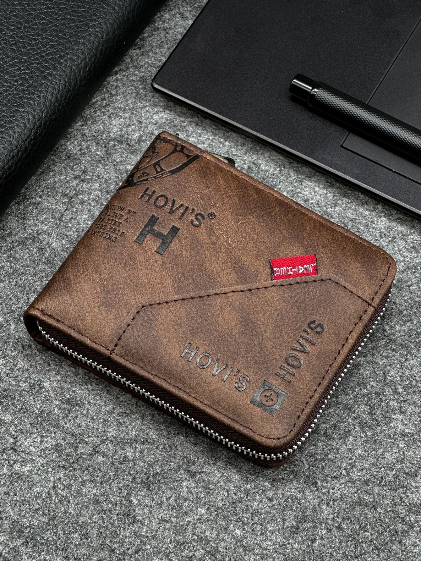 Zippered Slim Mens PU Wallet - Compact Size for Coins & Cards - Business Design