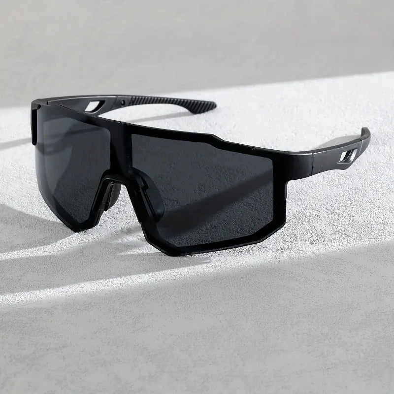 1 Pair of Men's Fashionable and Trendy Glasses Suitable for Daily Casual Wear Suitable for Both Men and Women