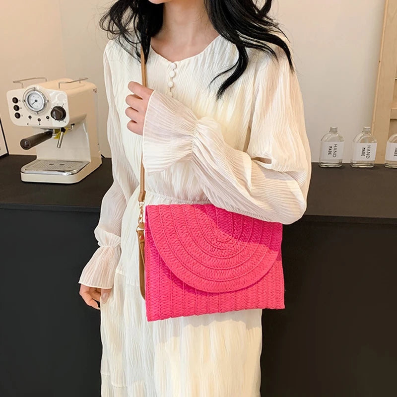 Summer Beach Straw Clutch Bag Cute Crossbody Bag for Women Travel Shoulder Bags Purse Ladies Casual Wicker Handbags