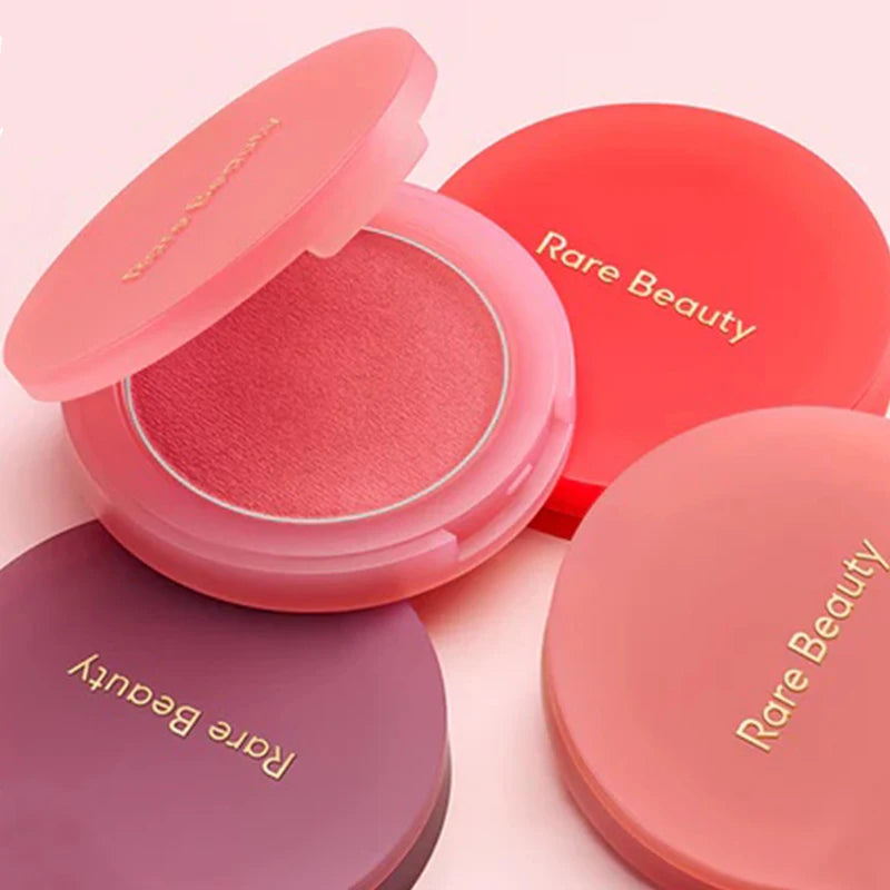 Rare Beauty The Cream To Powder Blush Has A Dreamy Color and A Long-lasting, Blurry Matte Effect Skin Texture Isn't Emphasized