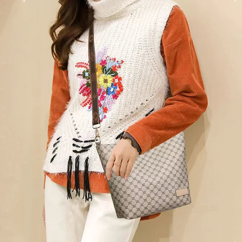 Neutral Handbags for Men and Women Are Suitable for Daily Commuting They Include Single Shoulder Bags and Crossbody Bags.