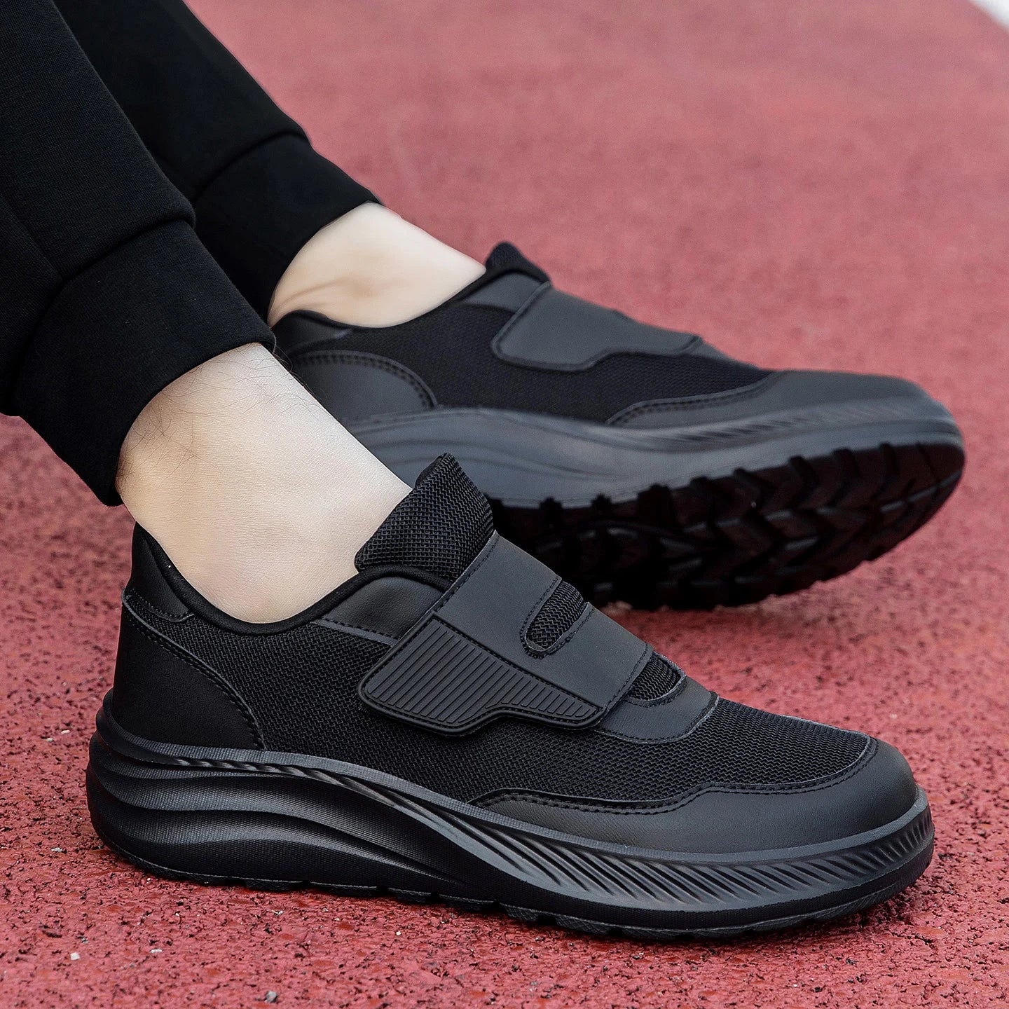 Diabetic Shoes for Men Comfort Walking Shoes for Elderly Swollen Feet Orthopedic Adjustable Double Strap Hook and Loop Sneakers