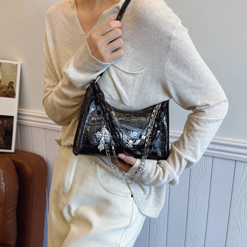 Cool Hot Girls Underarm Bags Purse Retro Punk Style Women Shoulder Handbags Chain Pu Leather Ladies Phone Crossbody Bag