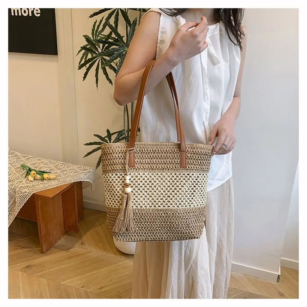 Girls Gift Hollow Out Straw Shoulder Bag Breathable Casual Summer Beach Bag Portable Bohemian Weave Tote Bag Outdoor