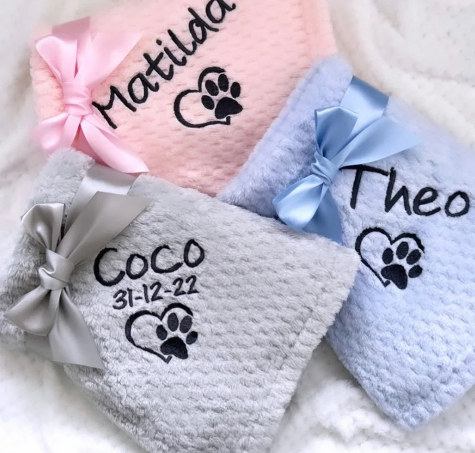 Dog Blanket - Embroidered Personalised Dog Blanket - Puppy Blanket - Cat Blanket - Paw Print Blanket - Super Soft Pet Blanket