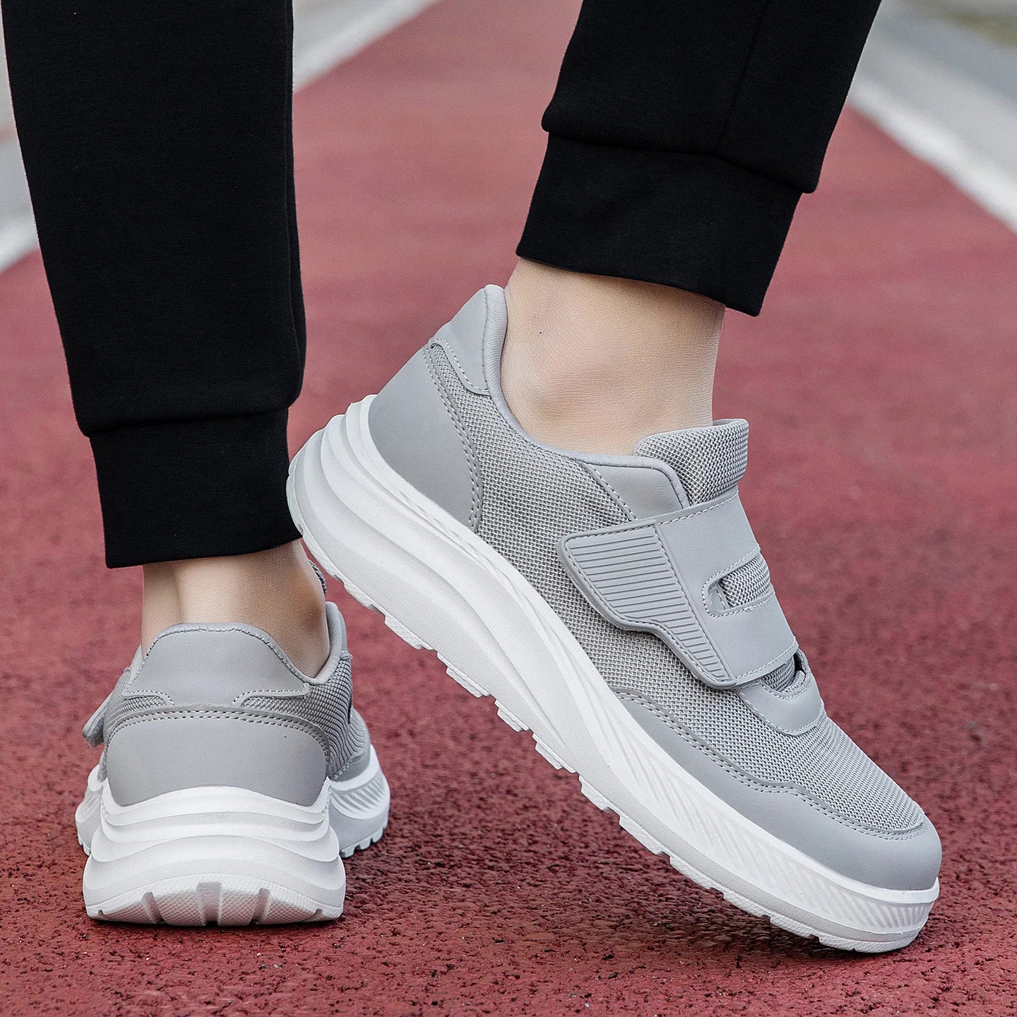 Diabetic Shoes for Men Comfort Walking Shoes for Elderly Swollen Feet Orthopedic Adjustable Double Strap Hook and Loop Sneakers