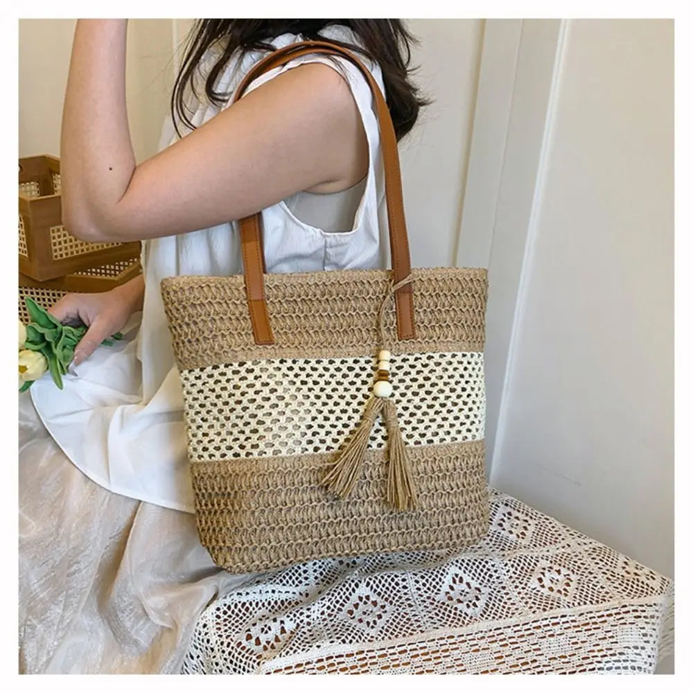 Girls Gift Hollow Out Straw Shoulder Bag Breathable Casual Summer Beach Bag Portable Bohemian Weave Tote Bag Outdoor